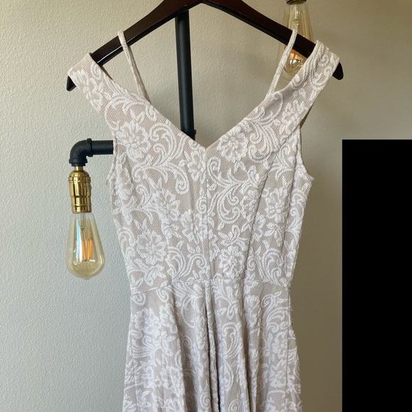 Blue Rose Apparel White Lace Dress - Picture 6 of 7